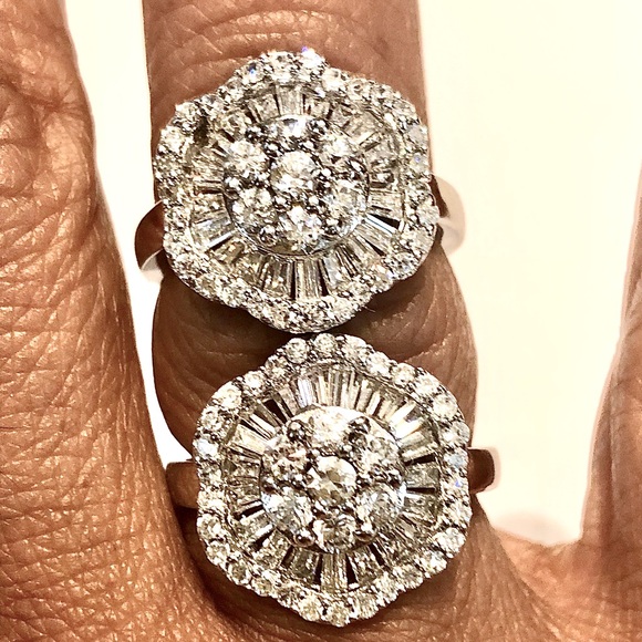 Gorgeous Sterling Silver and Faux Diamond Ring Set - Picture 1 of 7